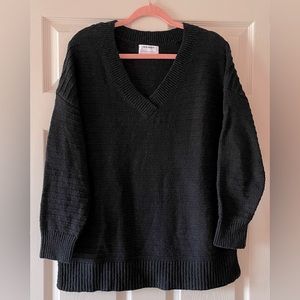 NWOT Old Navy V Neck Textured-Knit Tunic Sweater Black